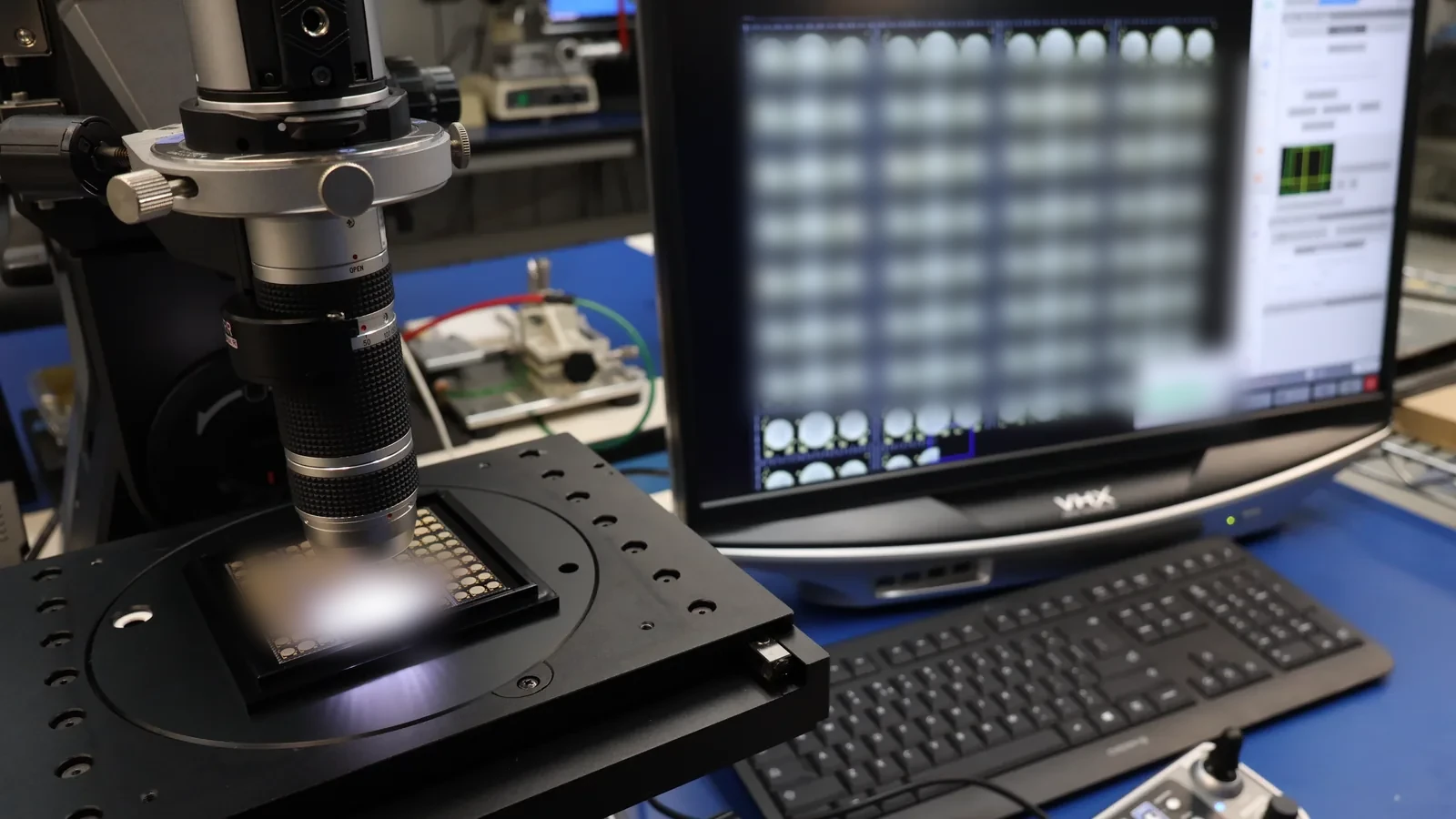 Inspection station with a die-array map on screen
